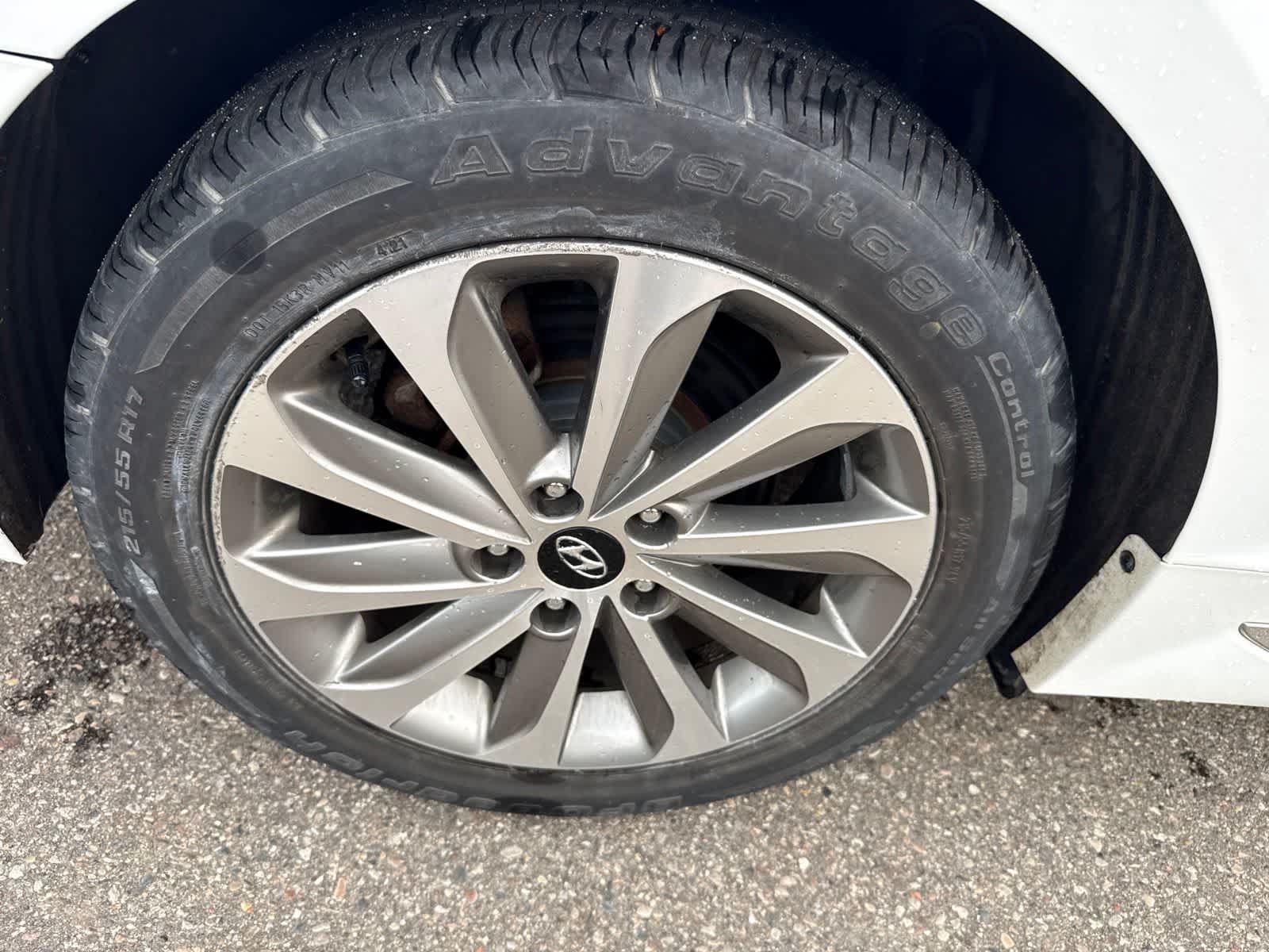 Thumbnail: 2016 Hyundai Sonata - 11