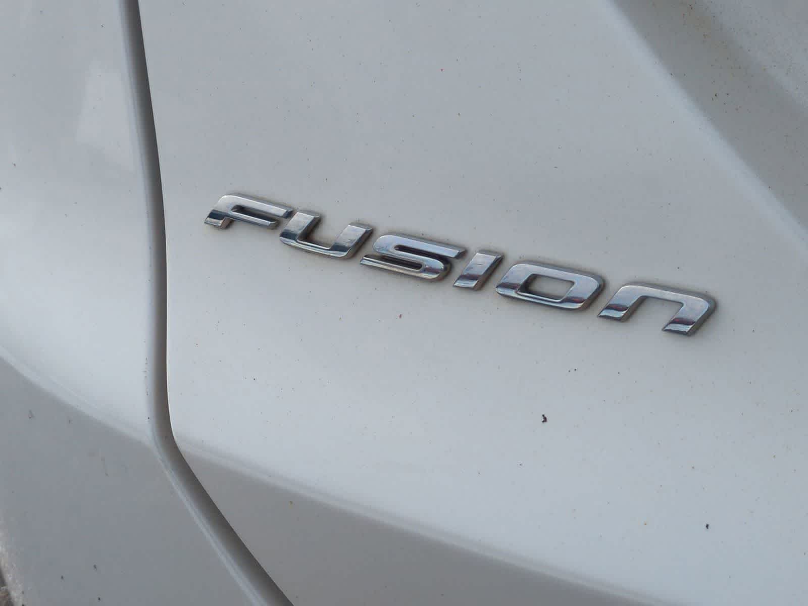 Thumbnail: 2013 Ford Fusion - 12
