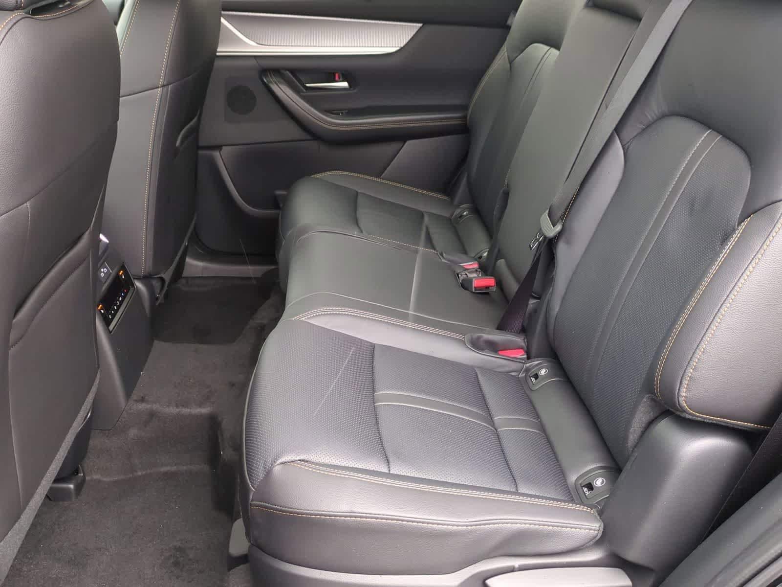 Thumbnail: 2026 Mazda CX-70 - 18