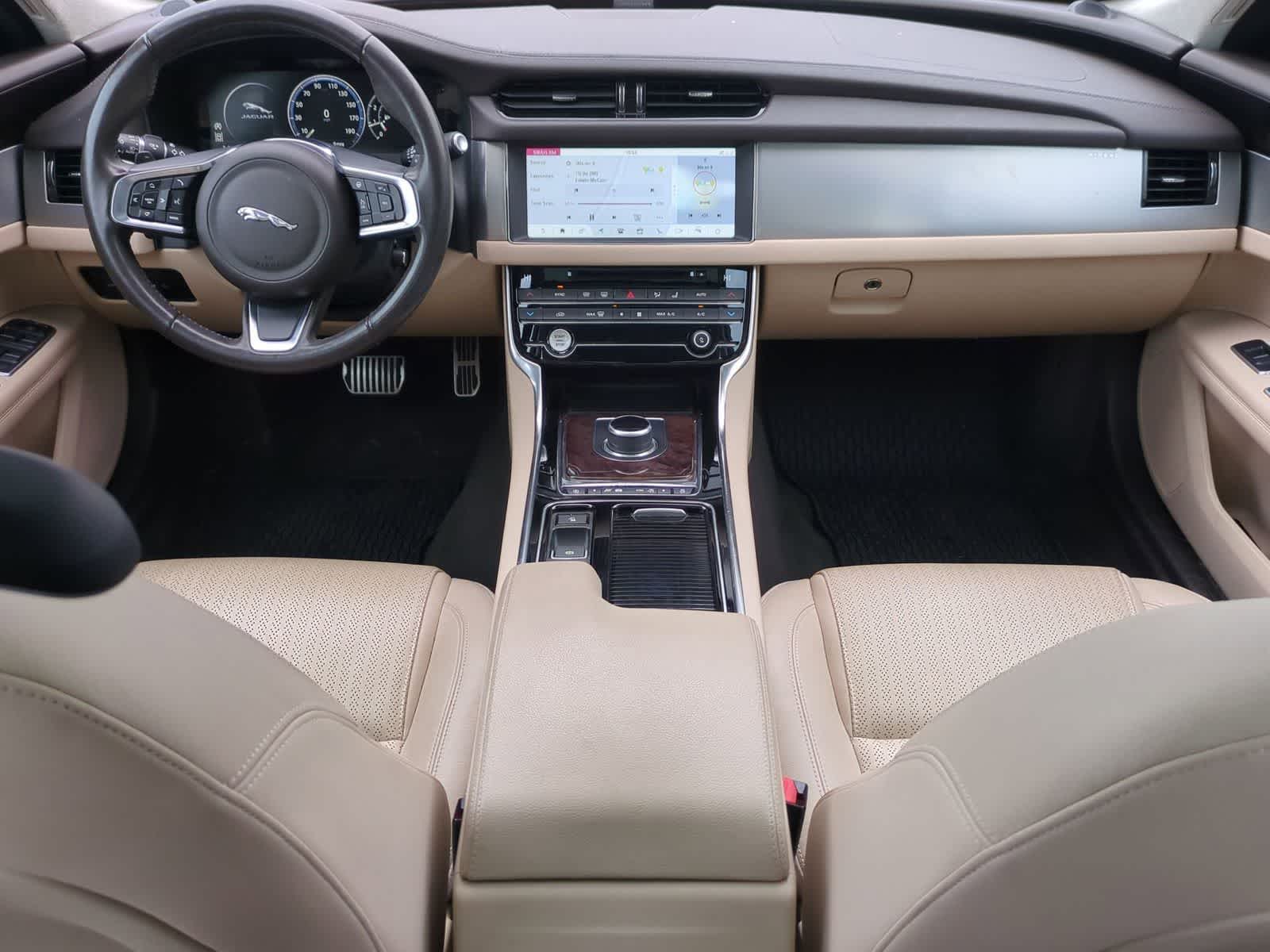 Thumbnail: 2020 Jaguar XF - 14