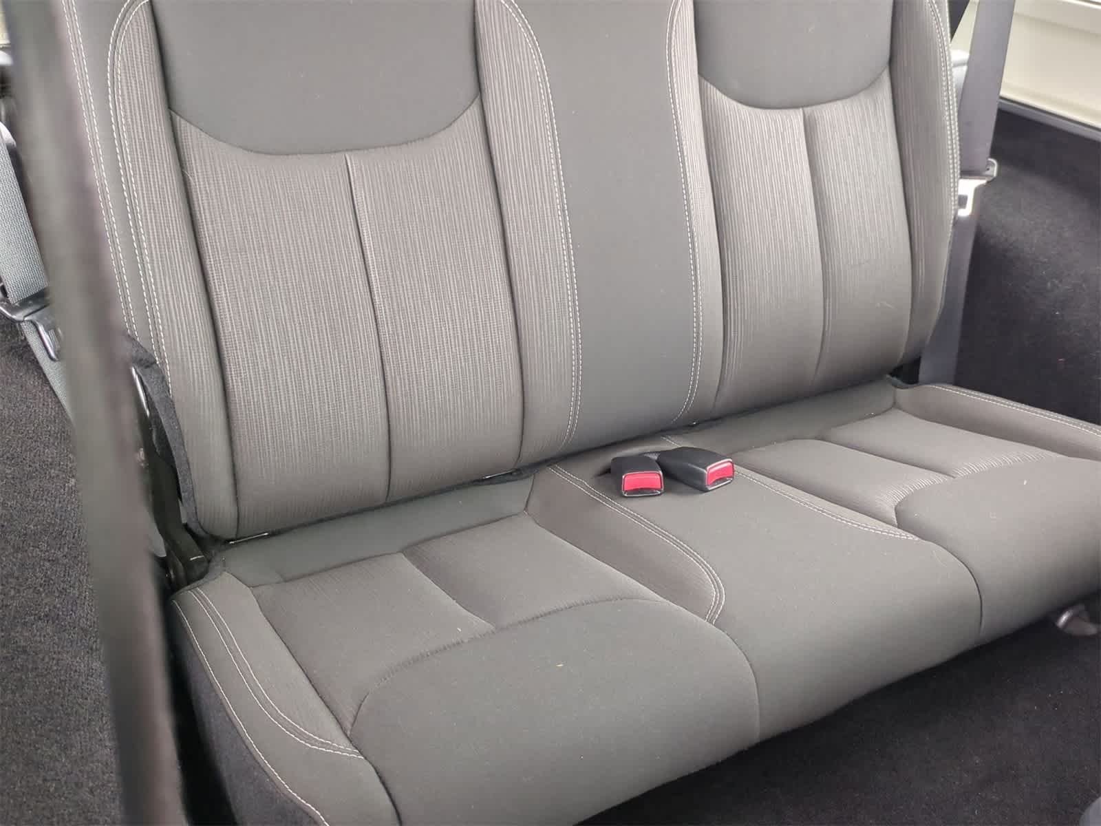 Thumbnail: 2015 Jeep Wrangler - 18