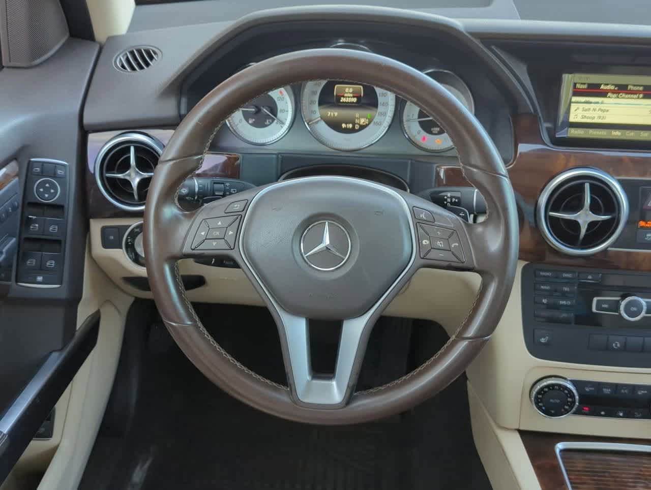 Thumbnail: 2014 Mercedes-Benz GLK - 23