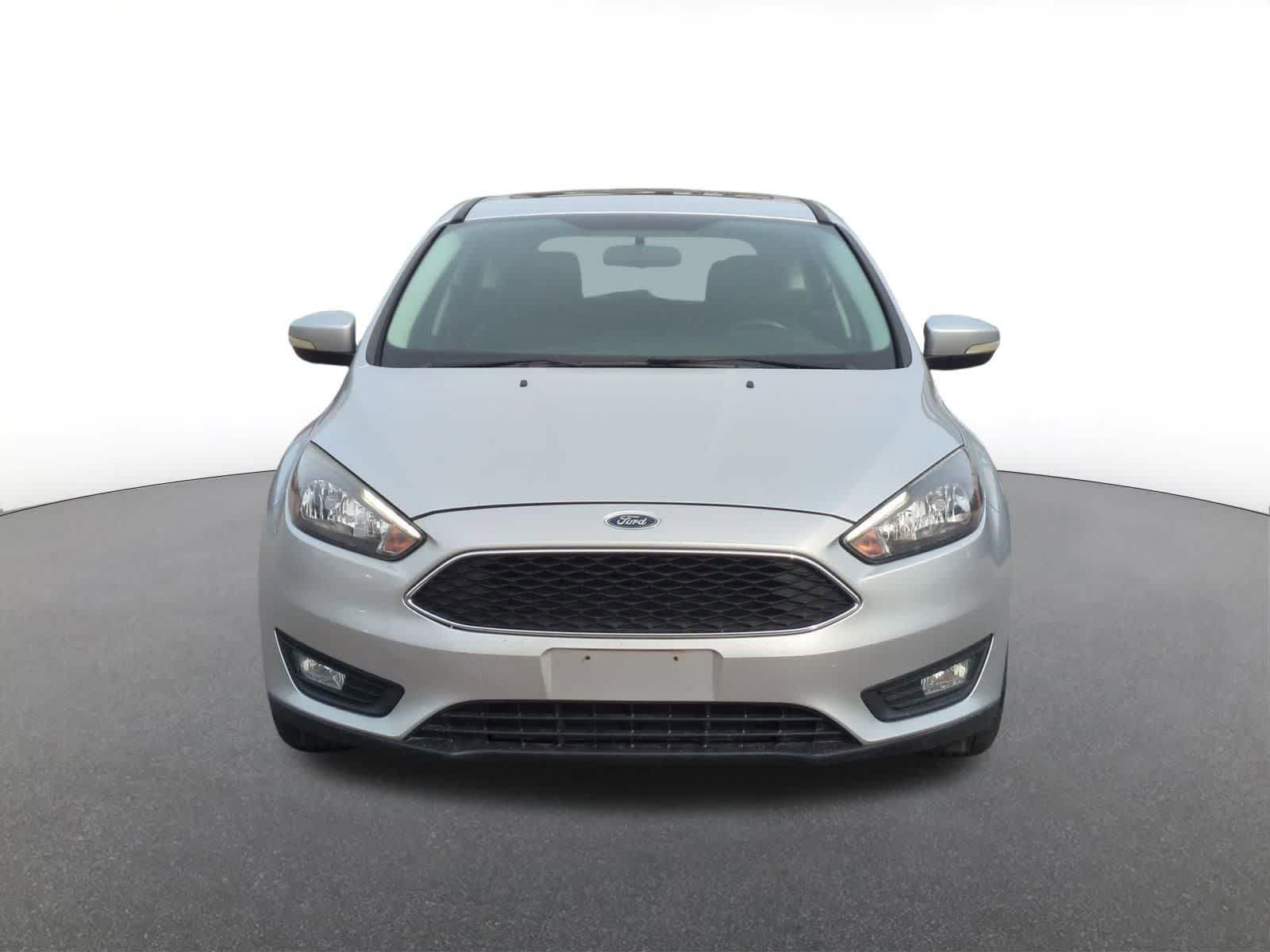 Thumbnail: 2016 Ford Focus - 9