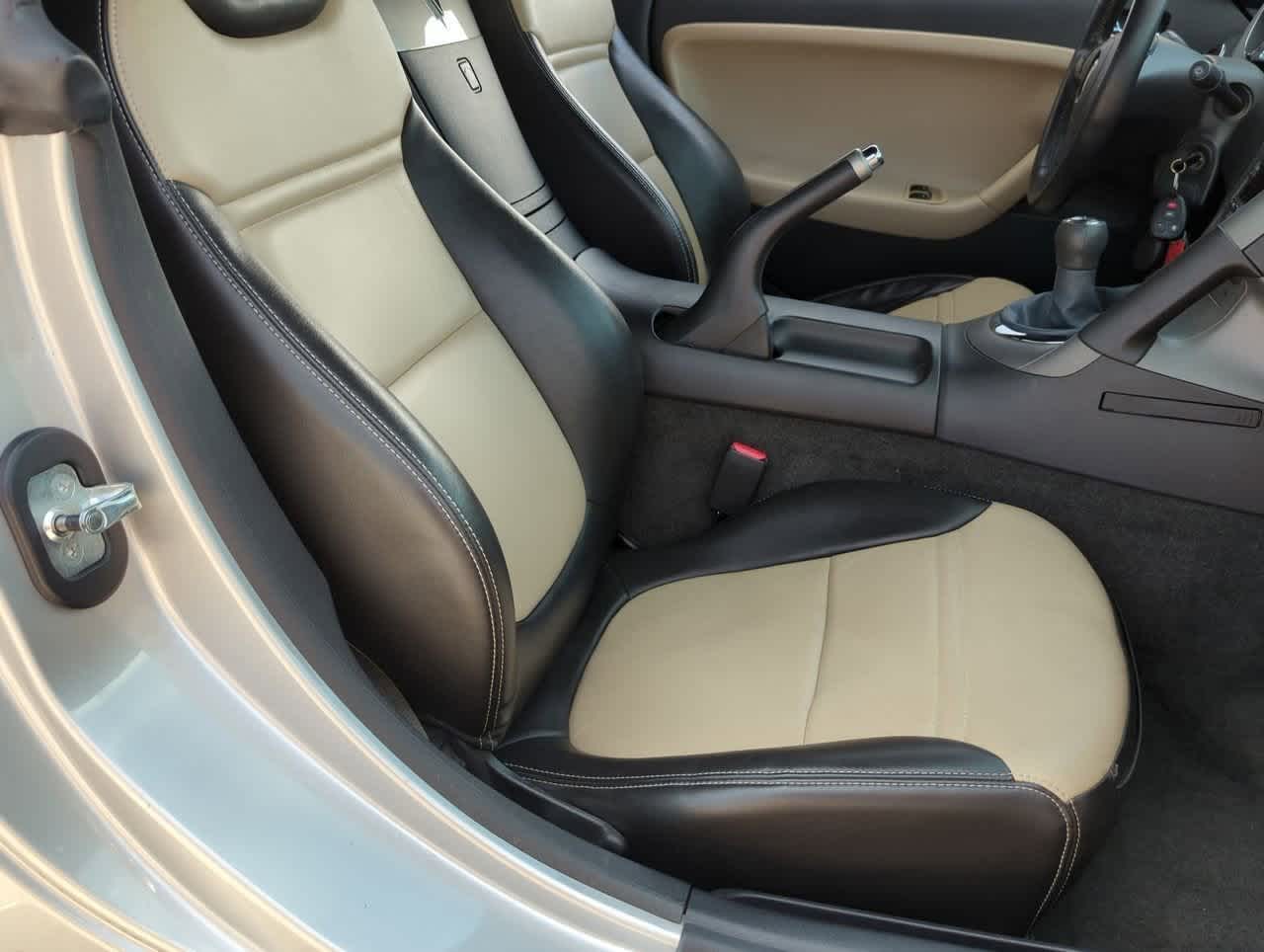 Thumbnail: 2008 Pontiac Solstice - 17