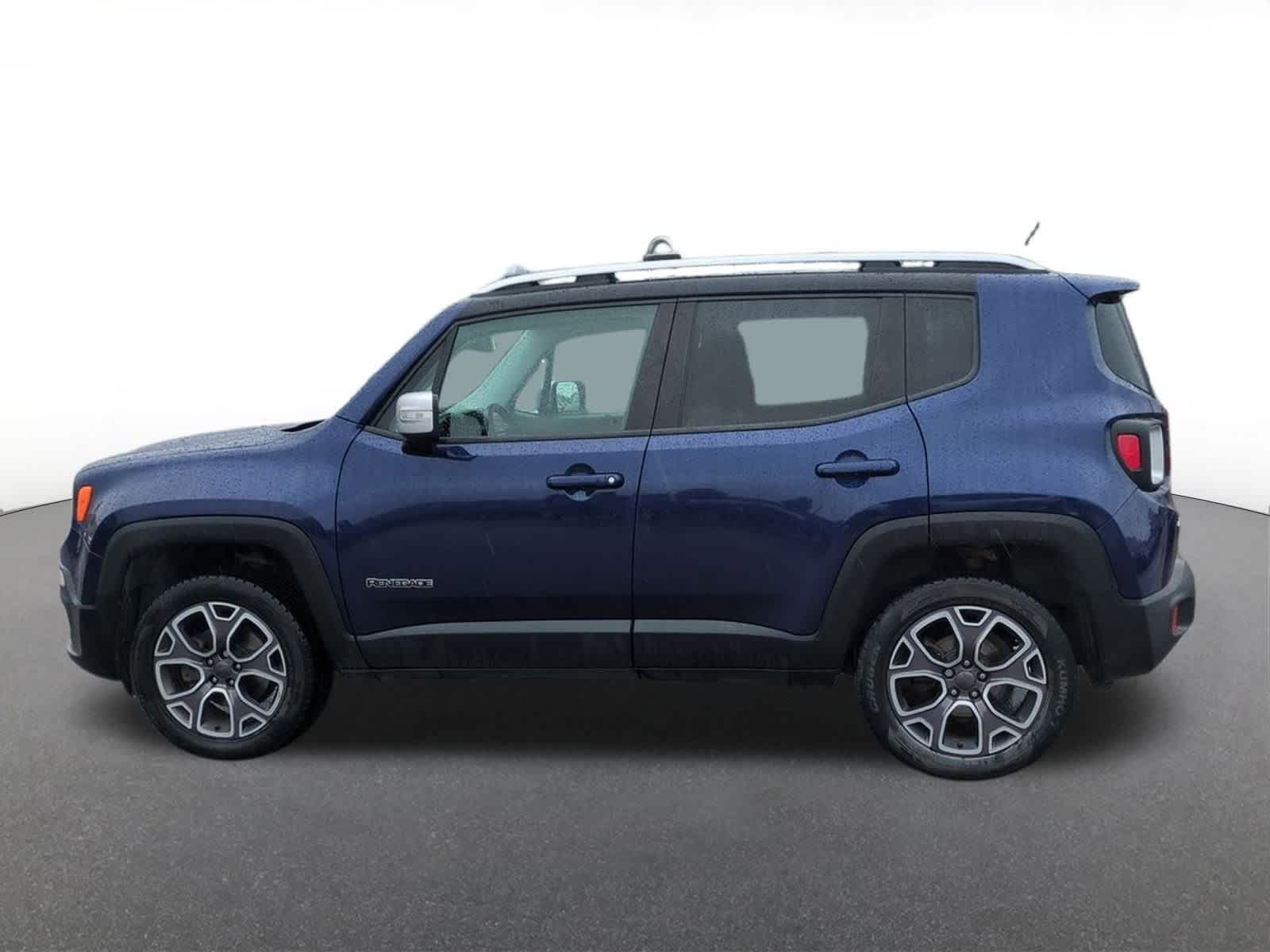 Thumbnail: 2016 Jeep Renegade - 3