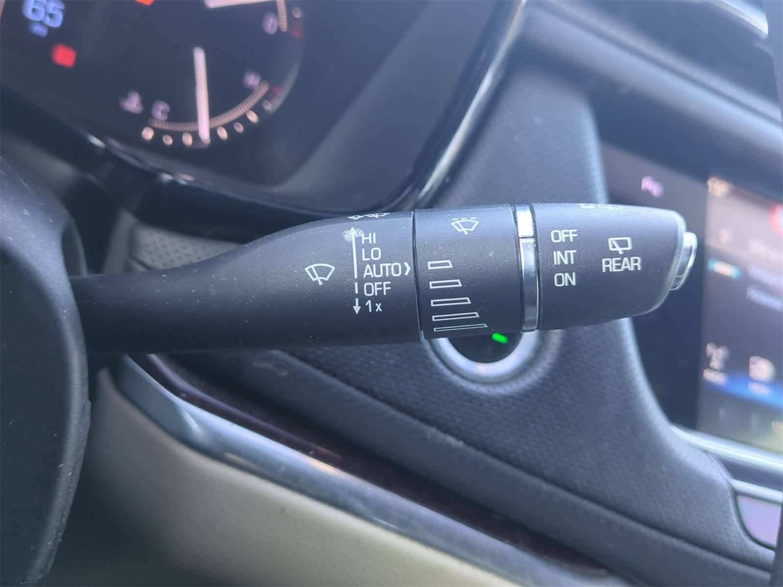 Thumbnail: 2017 Cadillac XT5 - 26