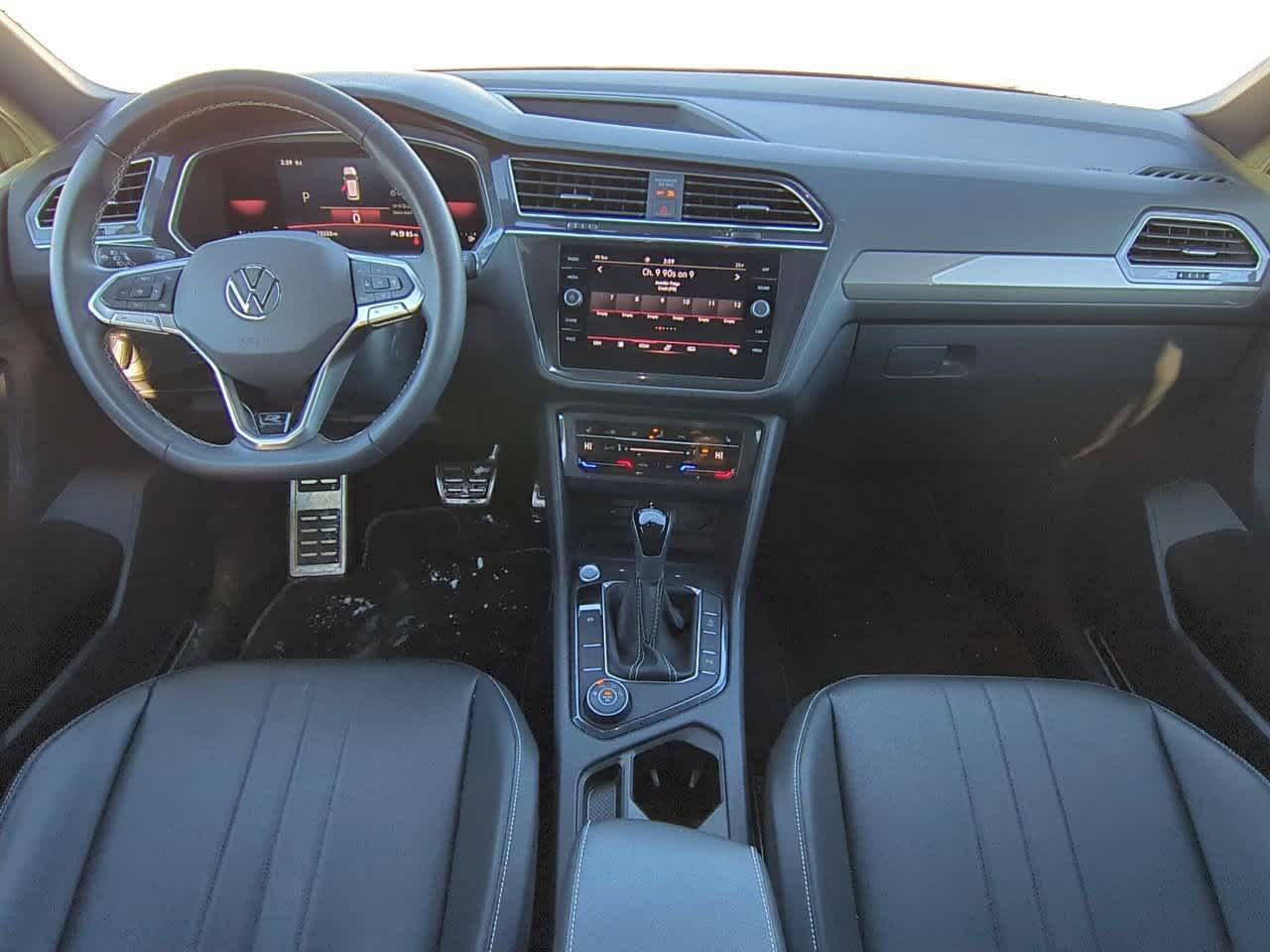 Thumbnail: 2023 Volkswagen Tiguan - 13