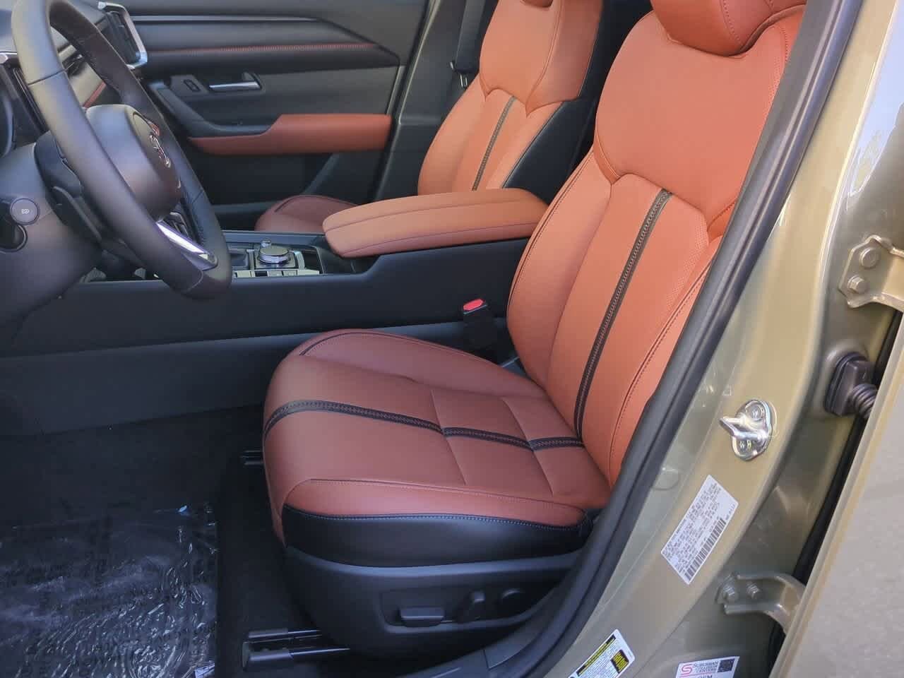 Thumbnail: 2025 Mazda CX-50 - 15