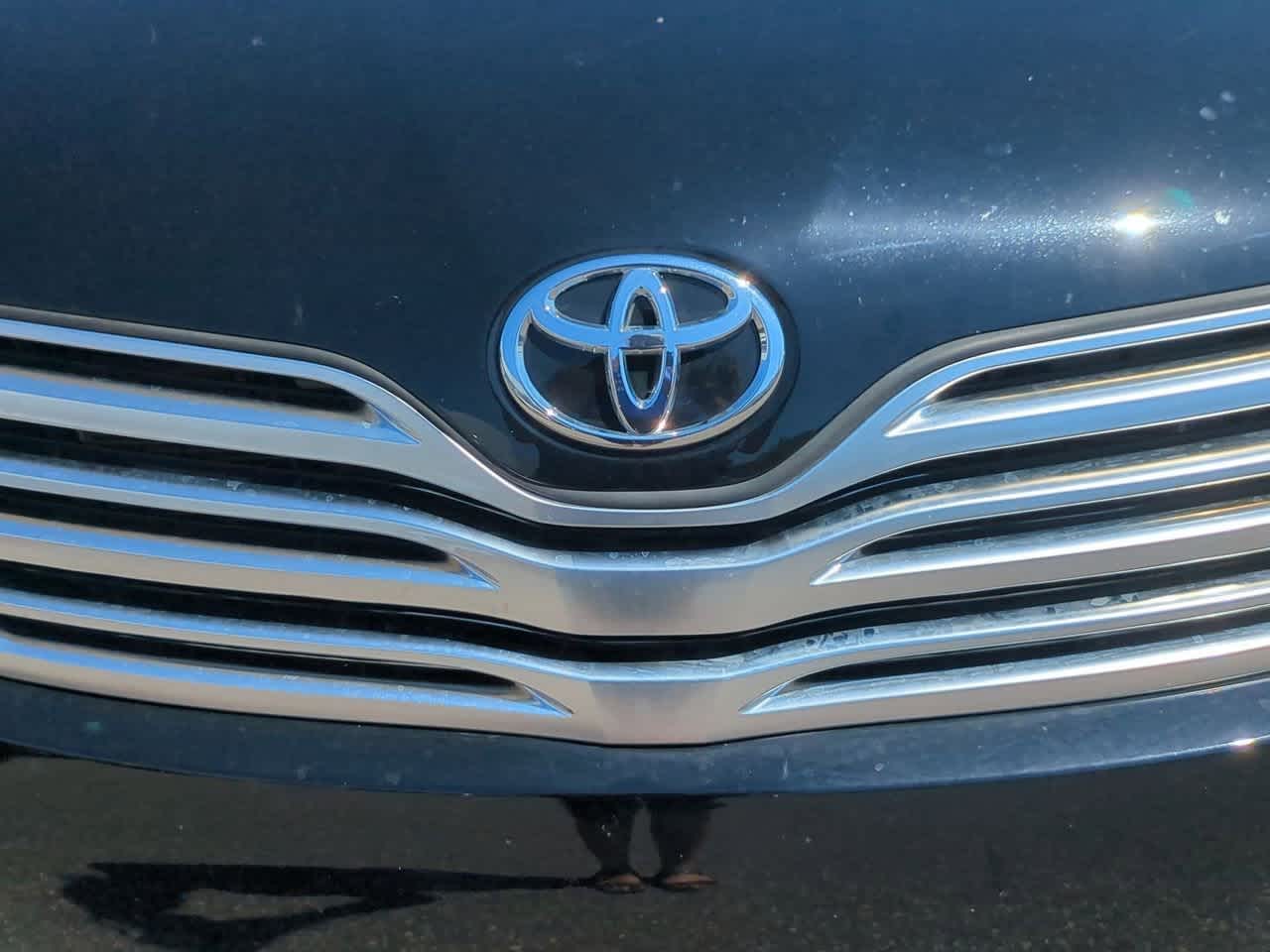 Thumbnail: 2011 Toyota Venza - 11