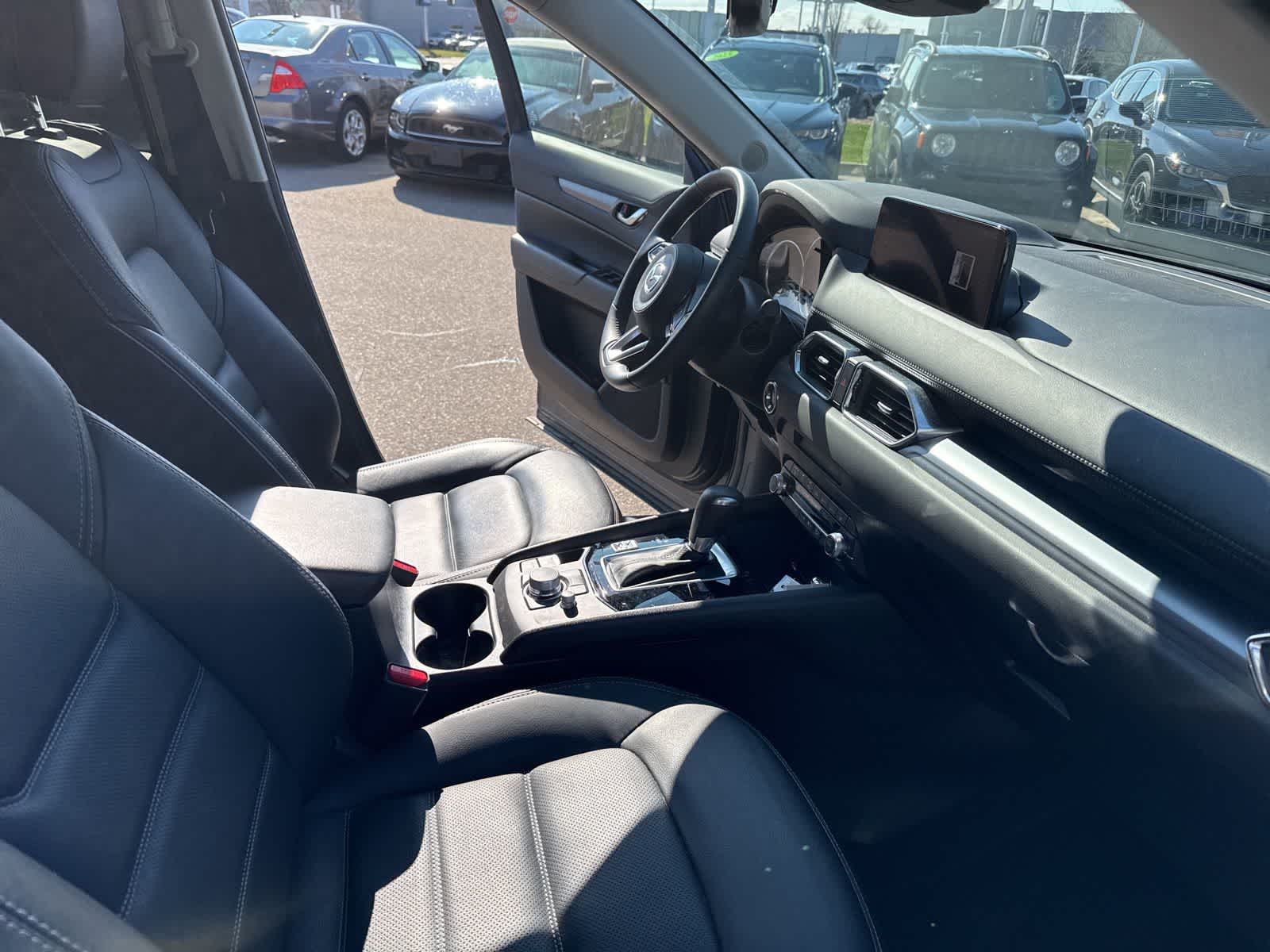 Thumbnail: 2025 Mazda CX-5 - 25