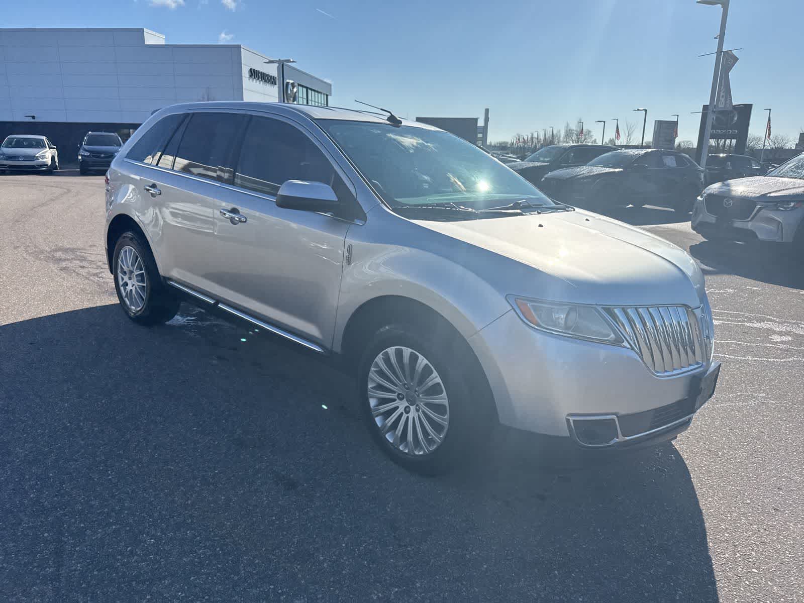 Thumbnail: 2011 Lincoln MKX - 3