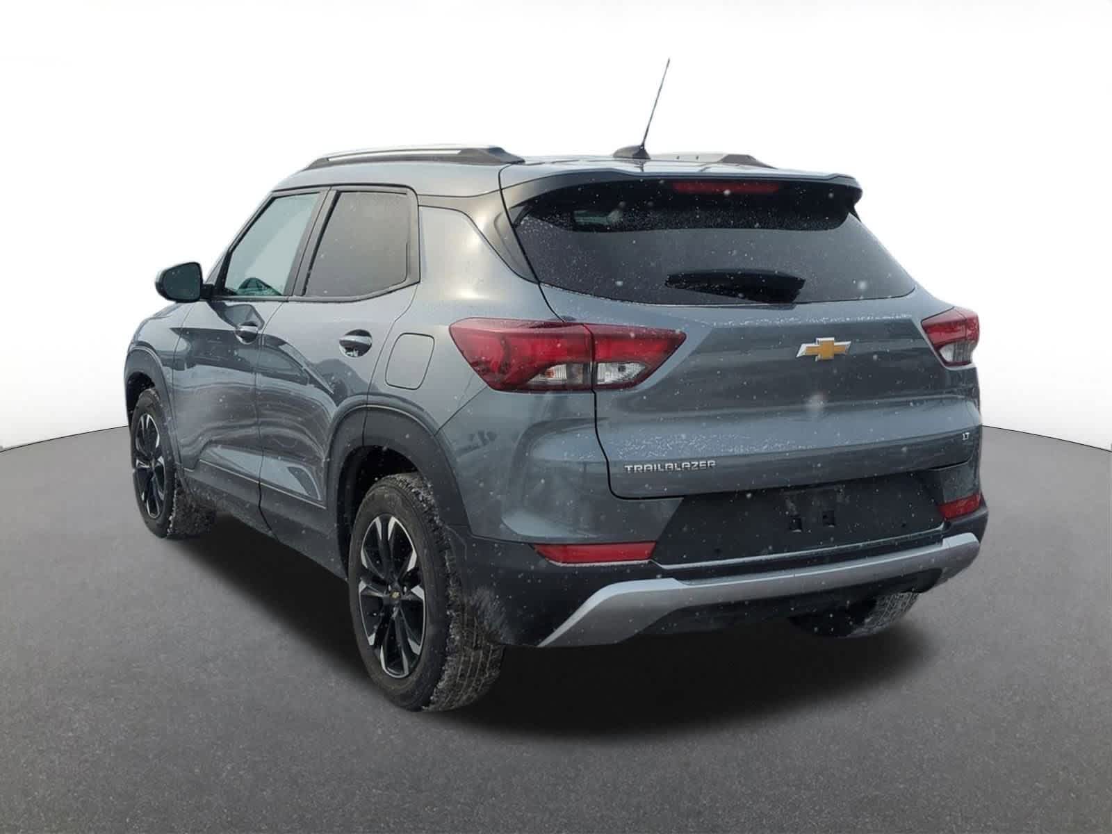 Thumbnail: 2021 Chevrolet TrailBlazer - 4