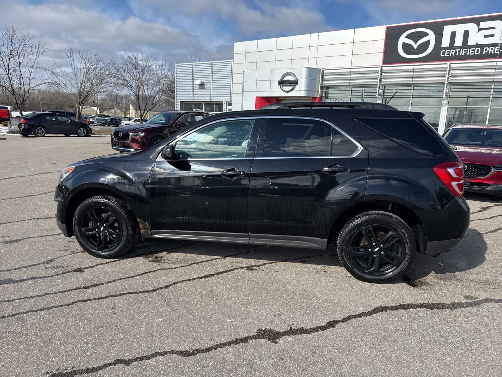 Thumbnail: 2017 Chevrolet Equinox - 8