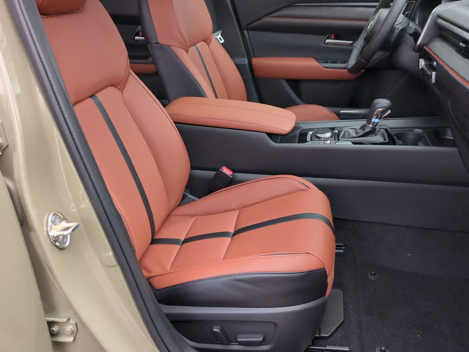 Thumbnail: 2026 Mazda CX-50 - 22