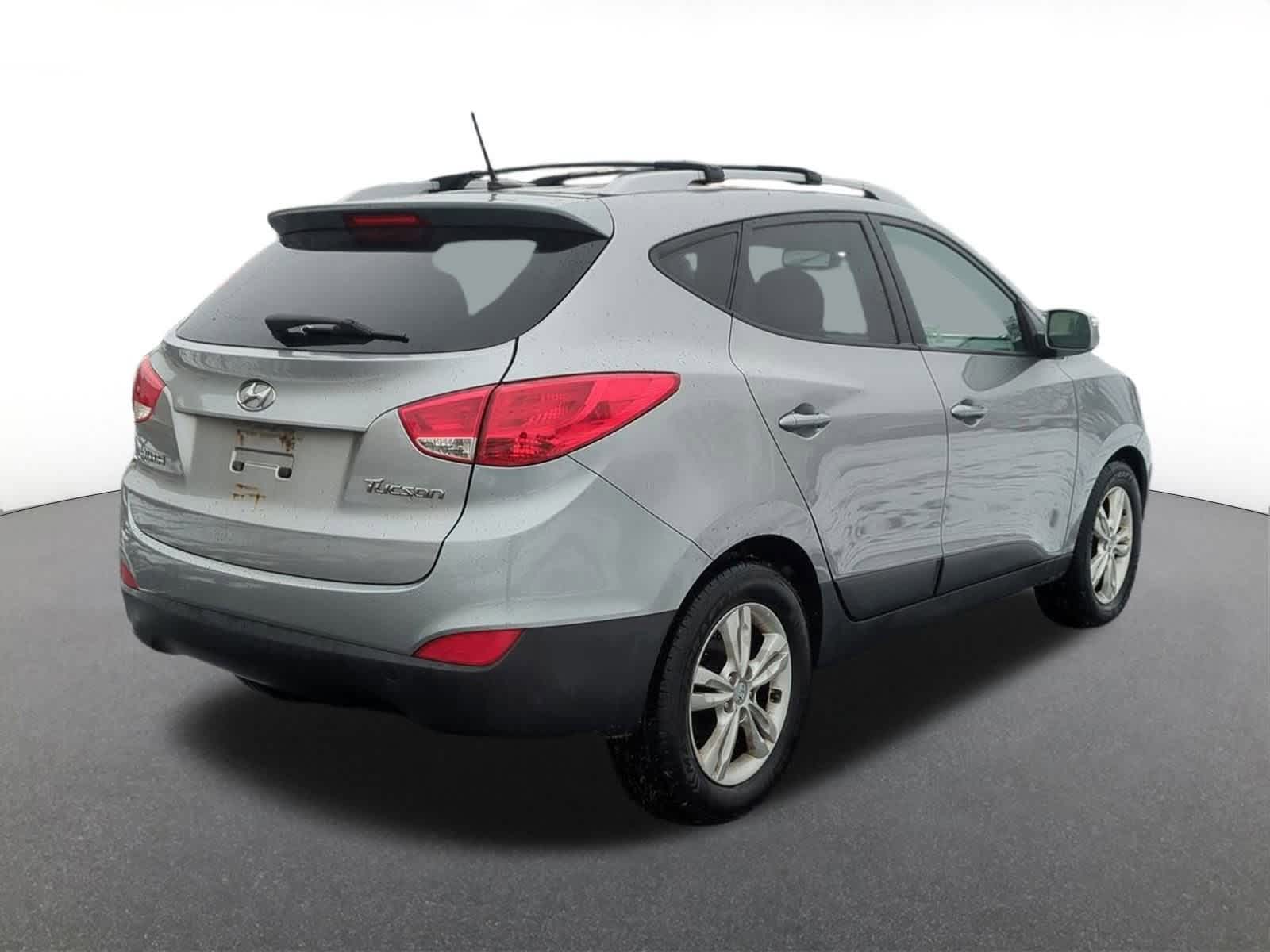 Thumbnail: 2012 Hyundai Tucson - 6