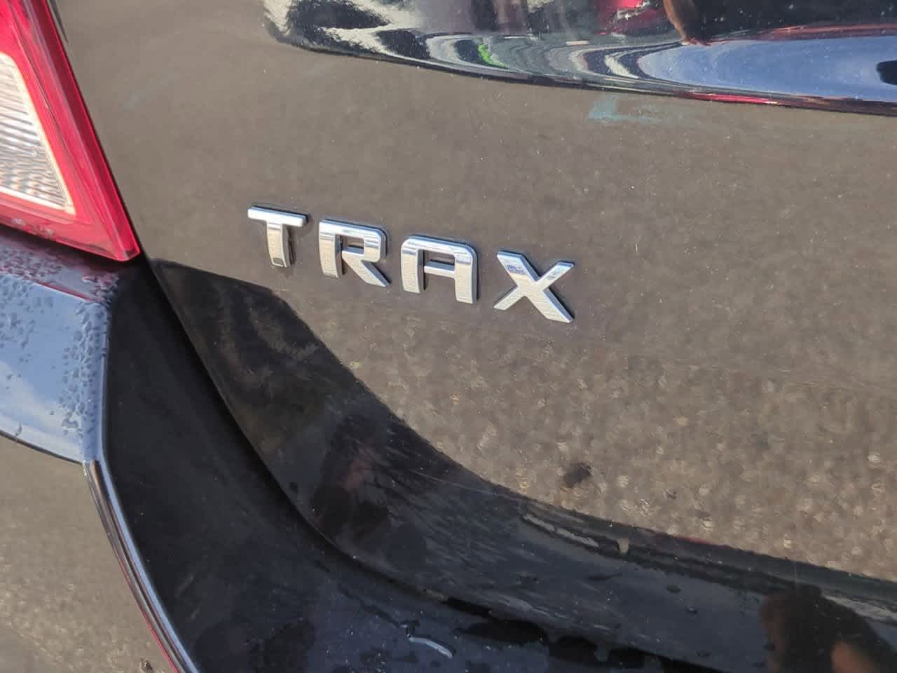 Thumbnail: 2018 Chevrolet Trax - 11