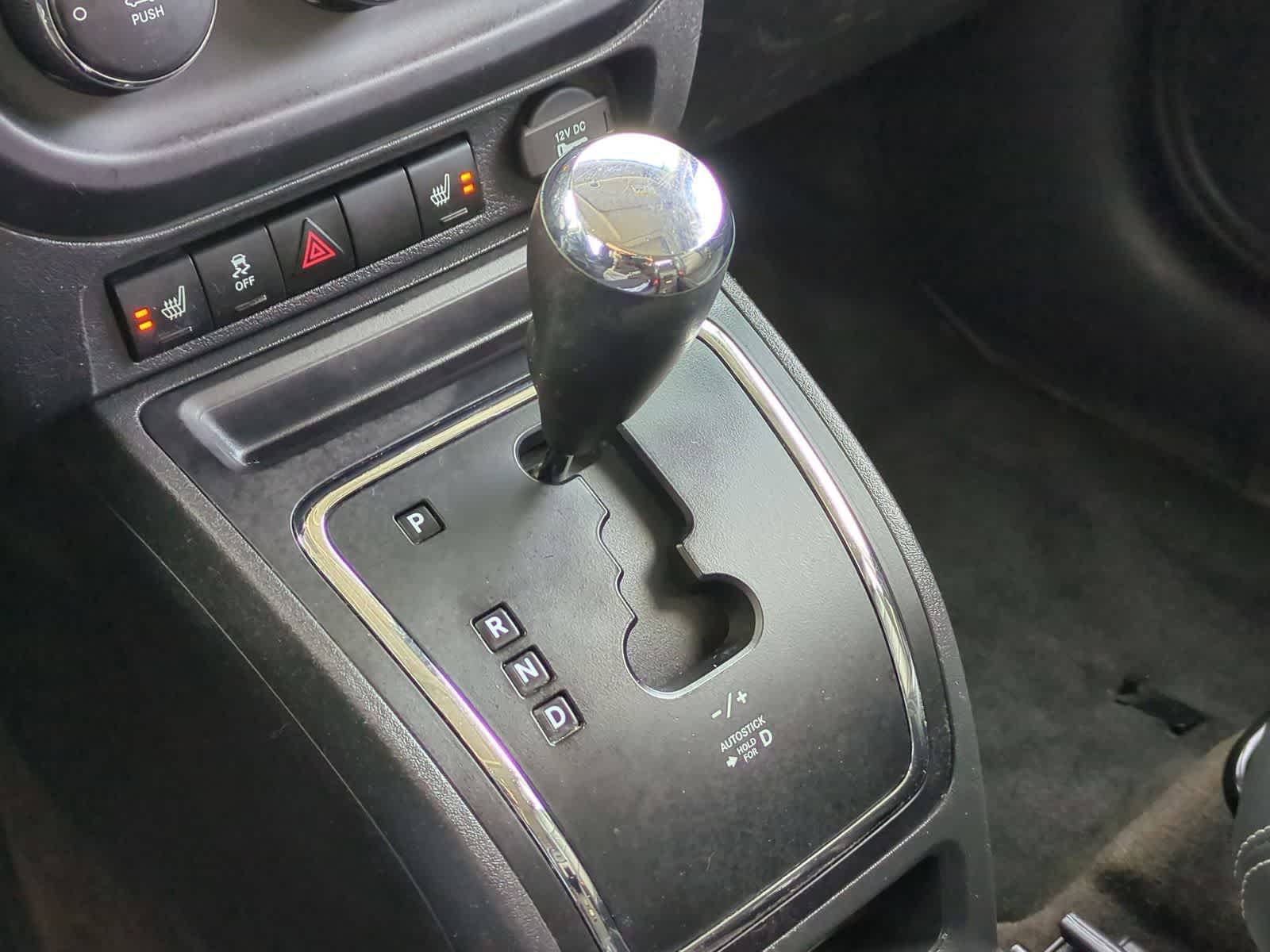 Thumbnail: 2016 Jeep Patriot - 31