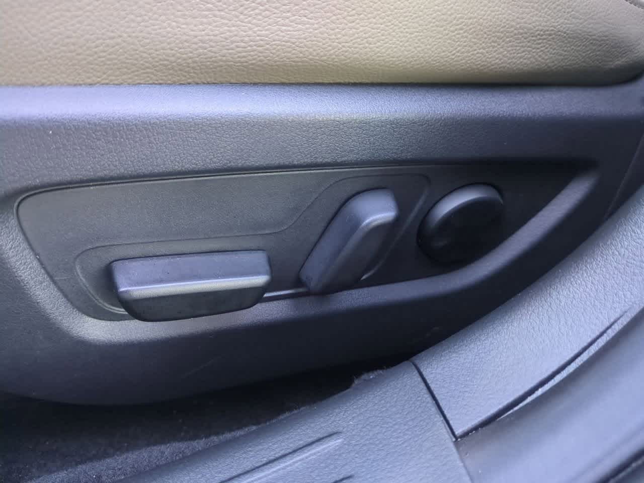 Thumbnail: 2025 Mazda CX-50 - 15