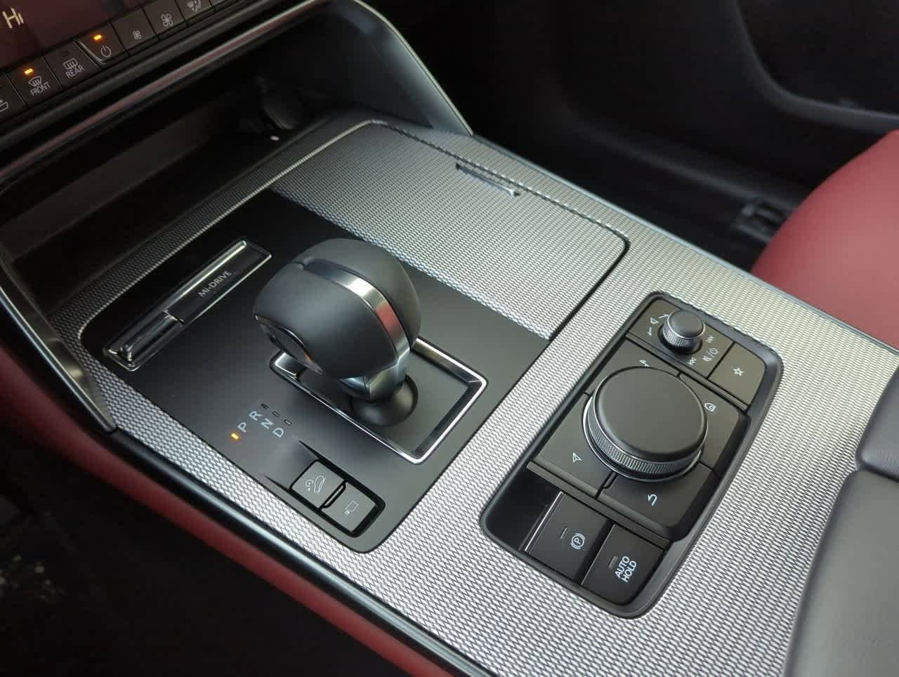 Thumbnail: 2025 Mazda CX-70 - 32