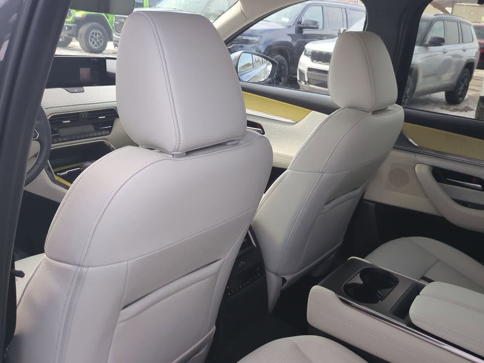 Thumbnail: 2026 Mazda CX-90 - 17