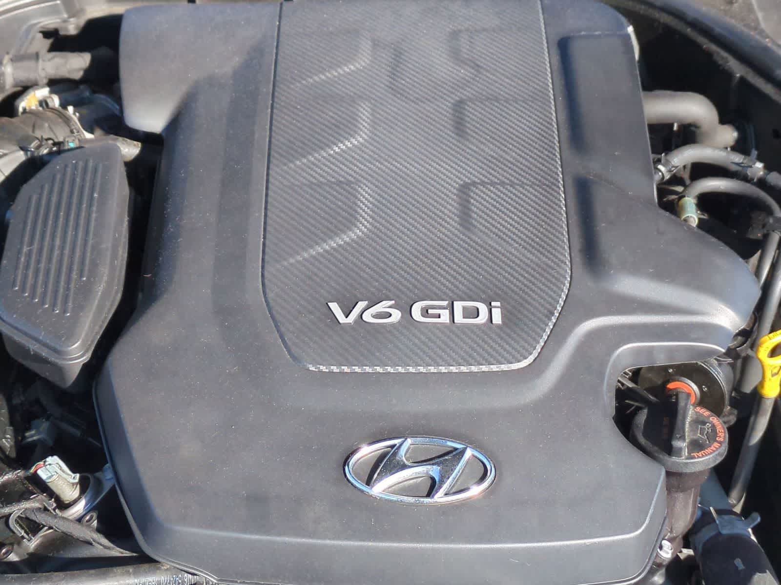 Thumbnail: 2015 Hyundai Genesis - 14