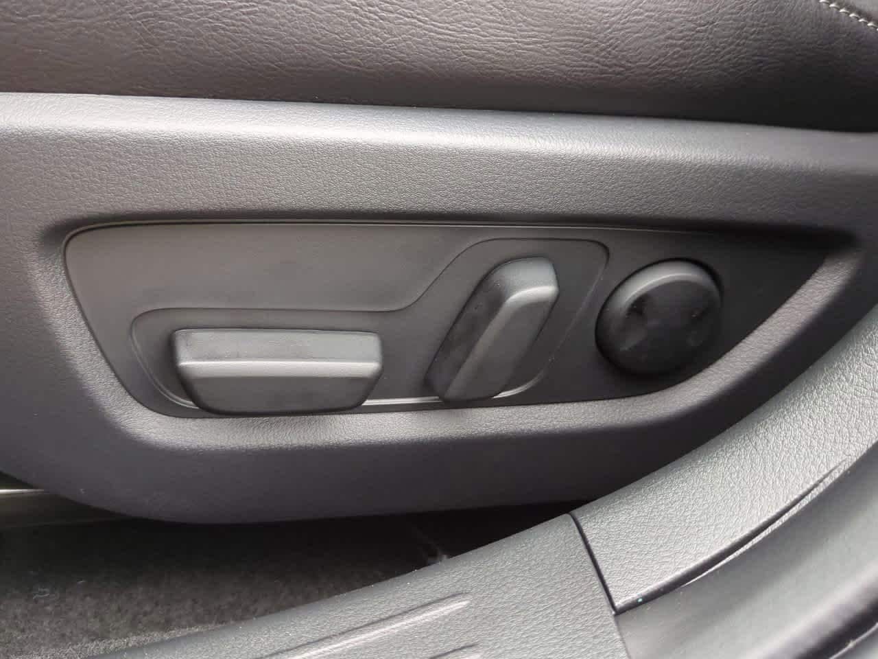 Thumbnail: 2026 Mazda CX-50 - 15