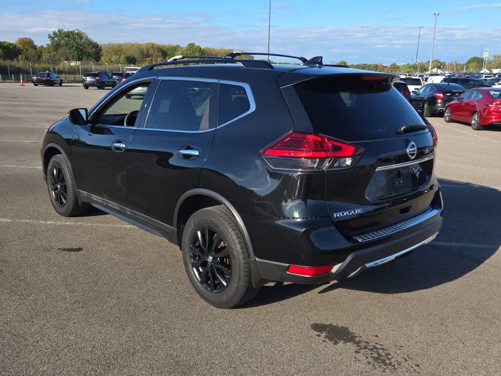 Used 2017 Nissan Rogue SV SUV