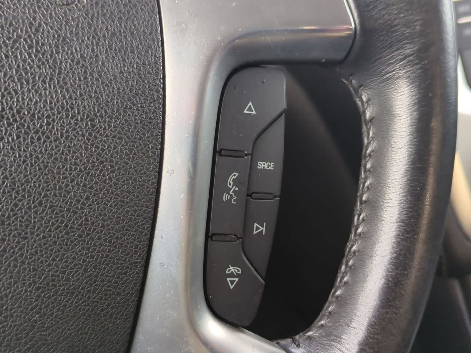 Thumbnail: 2016 GMC Acadia - 25