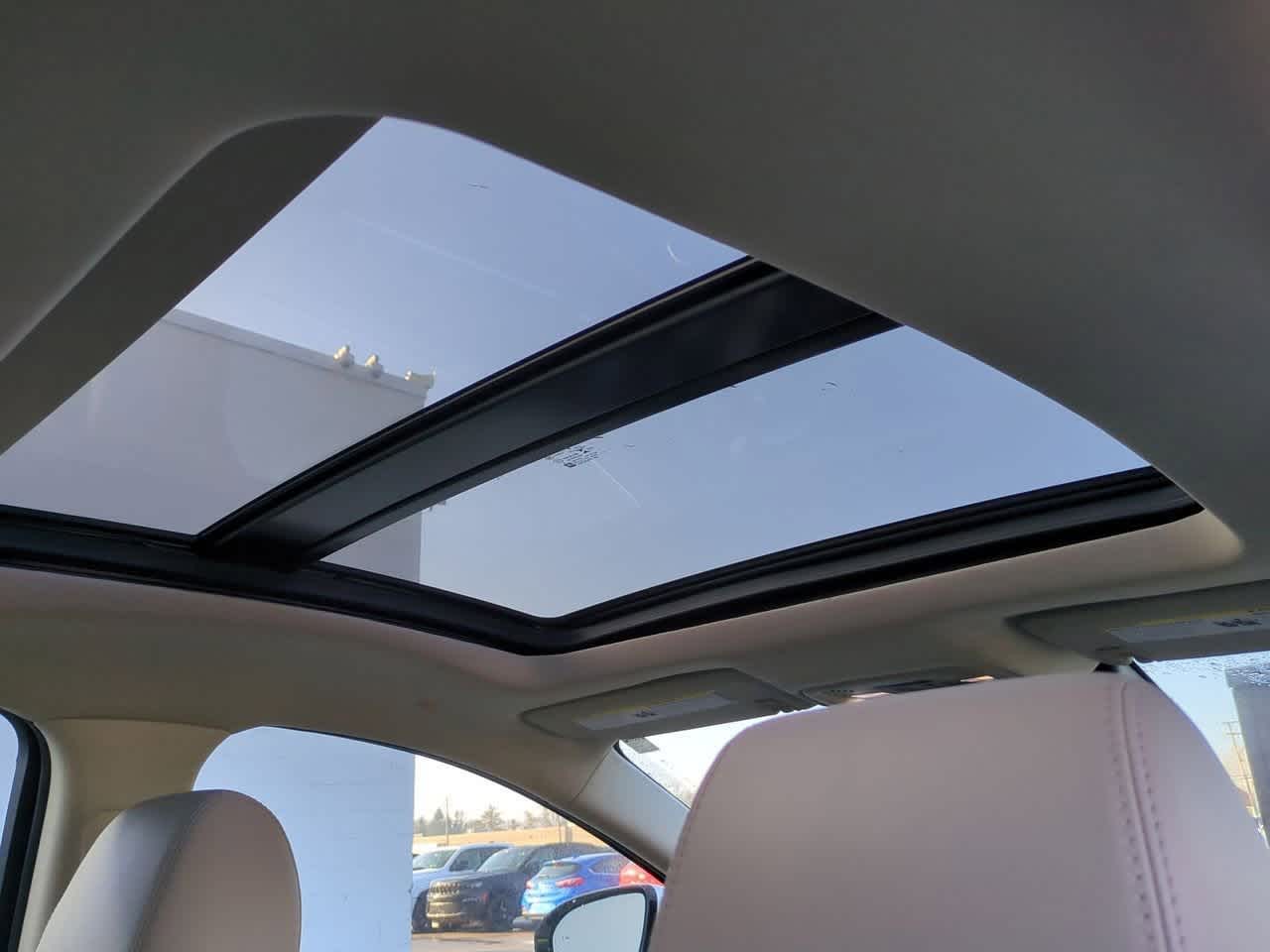 Thumbnail: 2017 Buick LaCrosse - 21