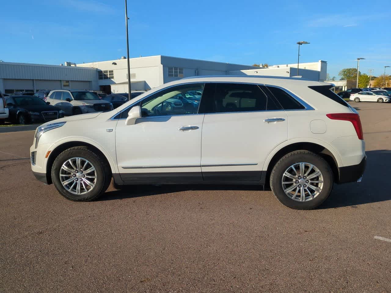 Thumbnail: 2018 Cadillac XT5 - 3