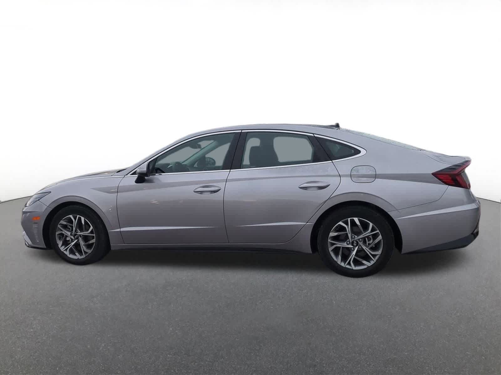 2023 Hyundai Sonata SEL photo 3