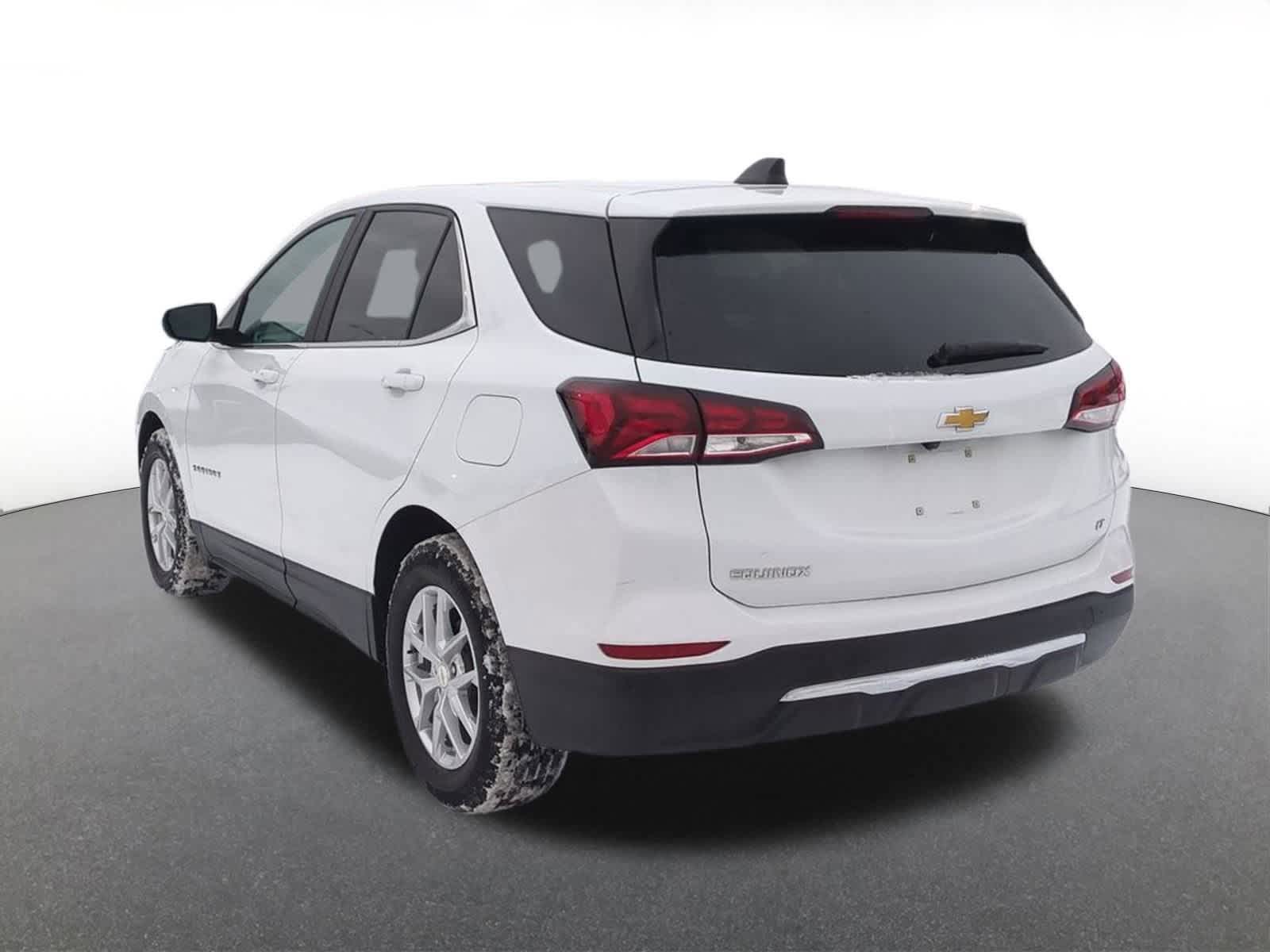 Thumbnail: 2022 Chevrolet Equinox - 4