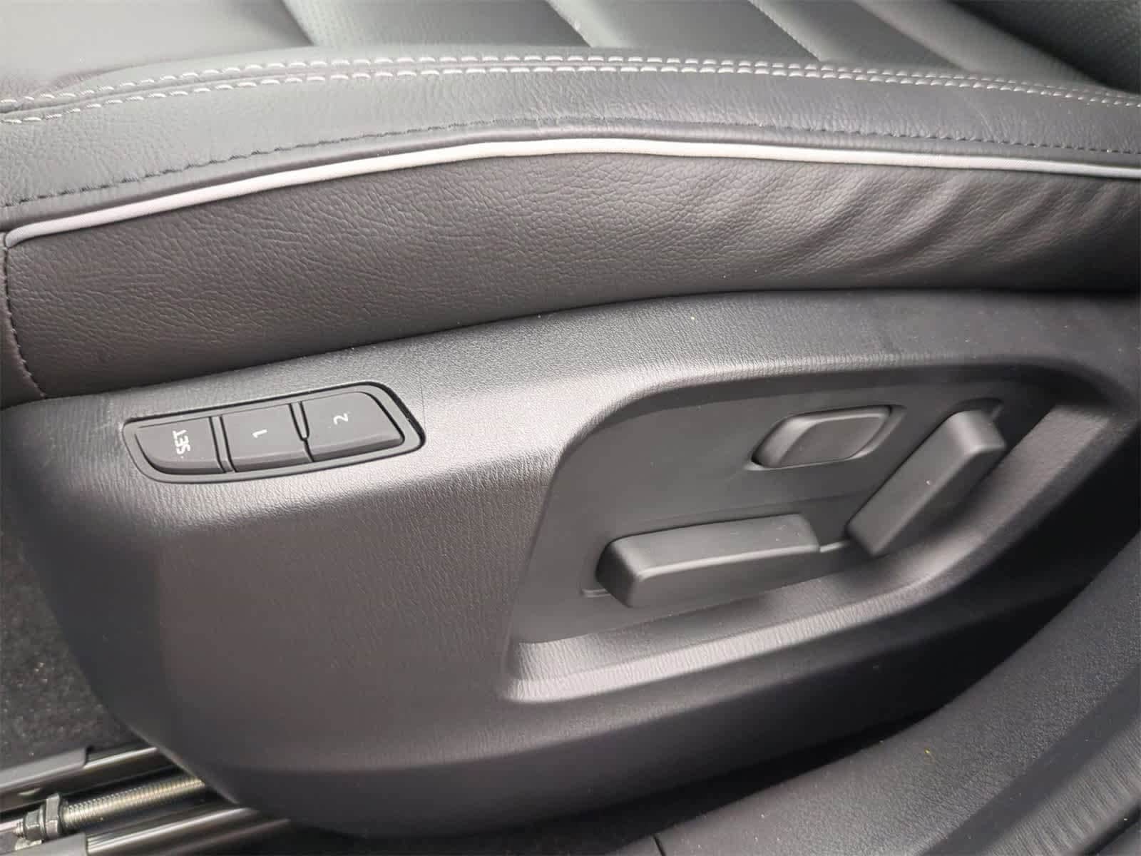 Thumbnail: 2025 Mazda CX-5 - 16