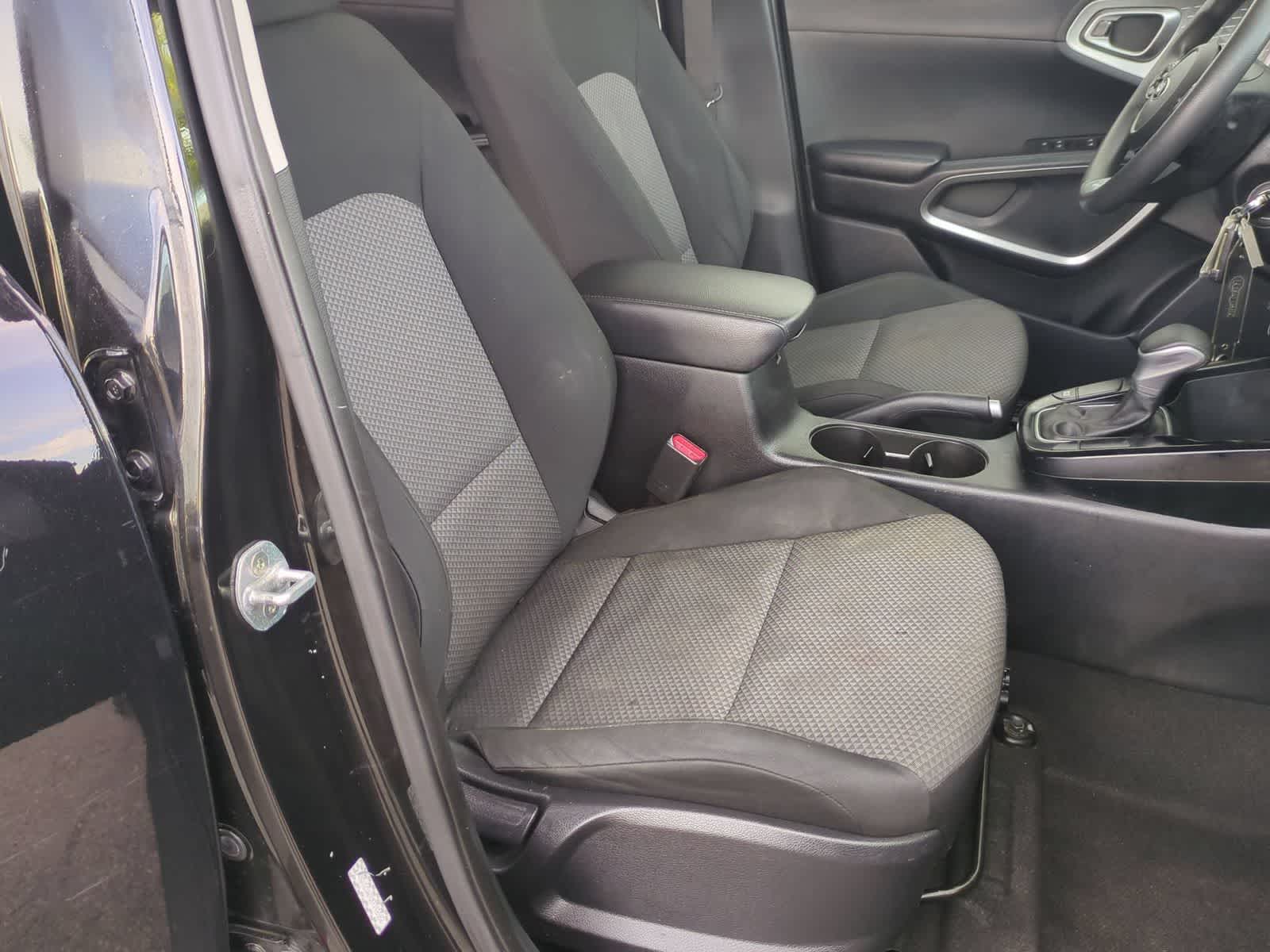 2021 Kia Soul LX - Photo 17