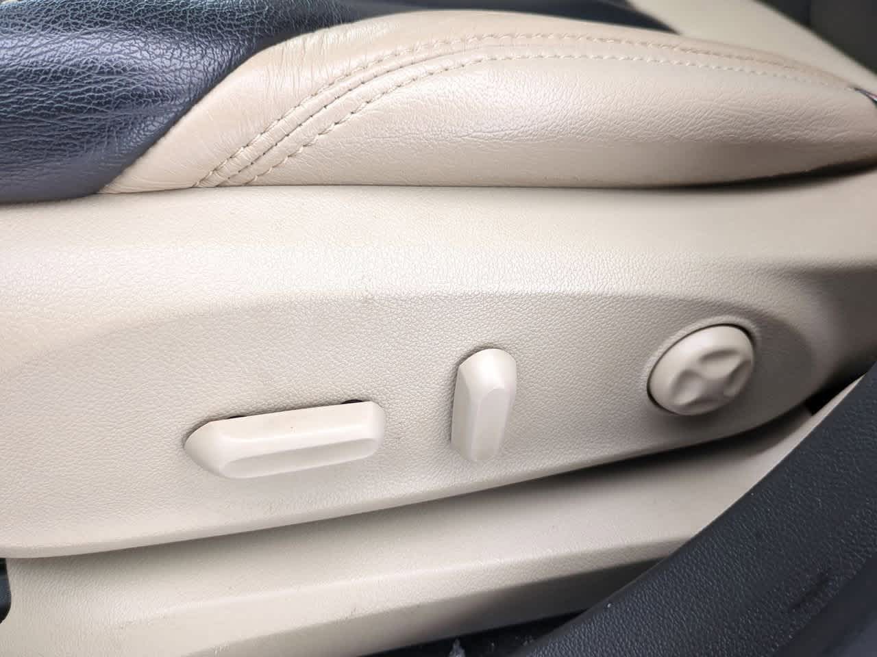 Thumbnail: 2017 Buick Envision - 16