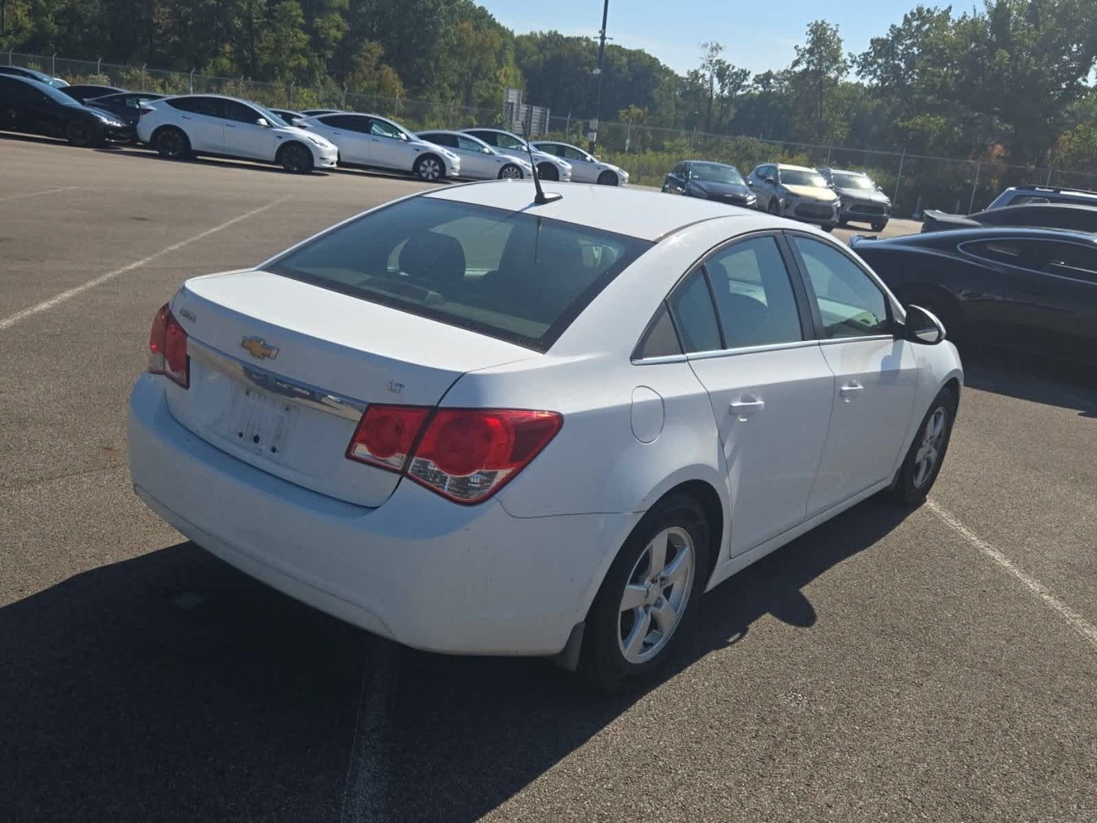 Thumbnail: 2013 Chevrolet Cruze - 4