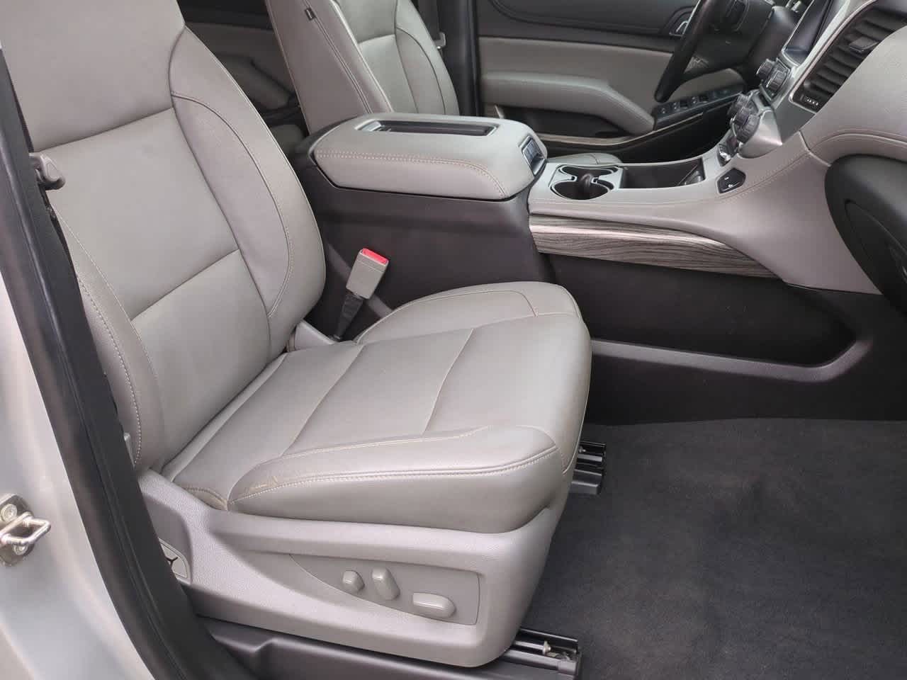 Thumbnail: 2019 Chevrolet Suburban - 22