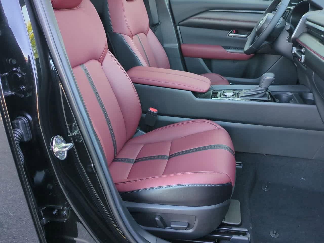 Thumbnail: 2025 Mazda CX-50 - 21