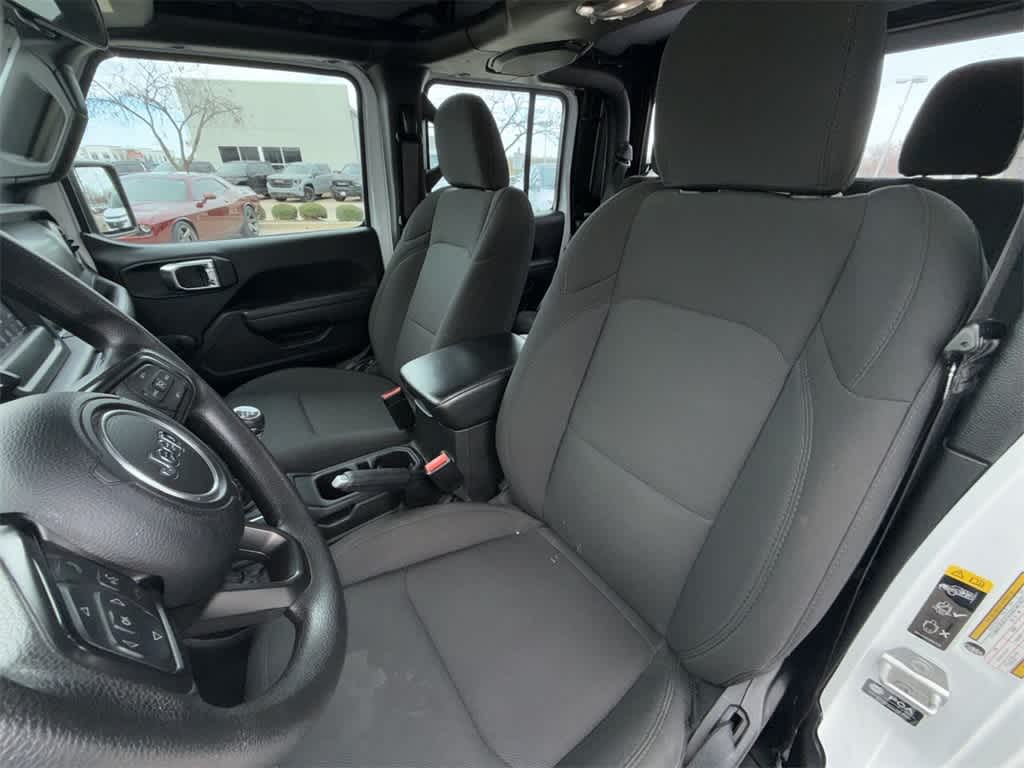 Thumbnail: 2023 Jeep Gladiator - 10