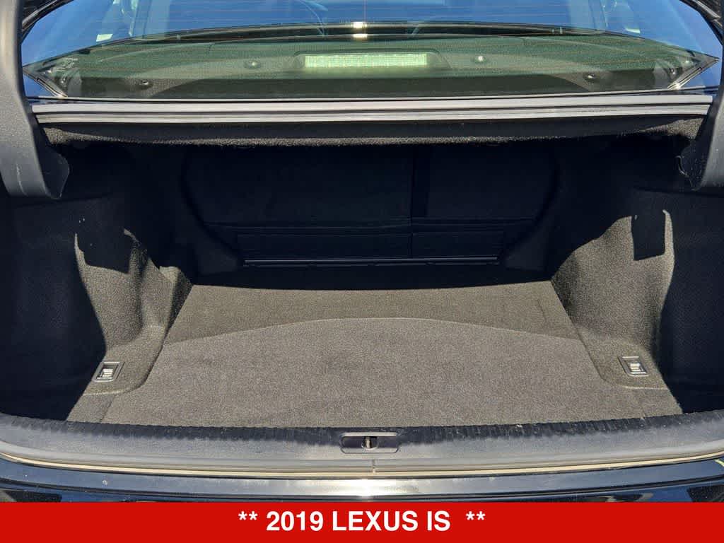 Thumbnail: 2019 Lexus IS - 33