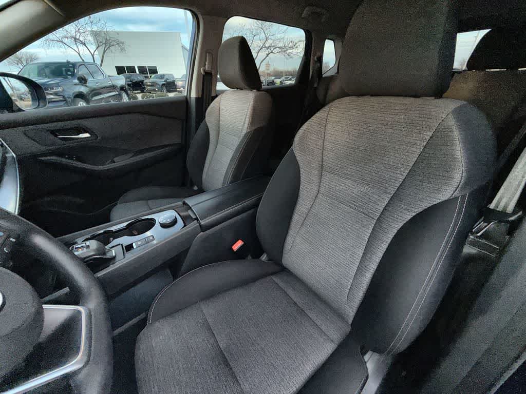 Thumbnail: 2023 Nissan Rogue - 11