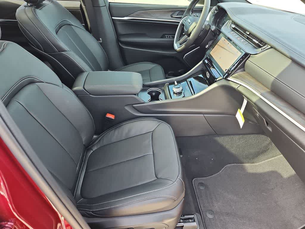 Thumbnail: 2026 Jeep Grand Cherokee - 24