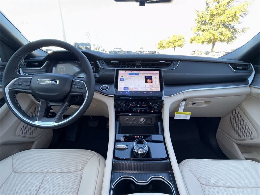 Thumbnail: 2025 Jeep Grand Cherokee - 14