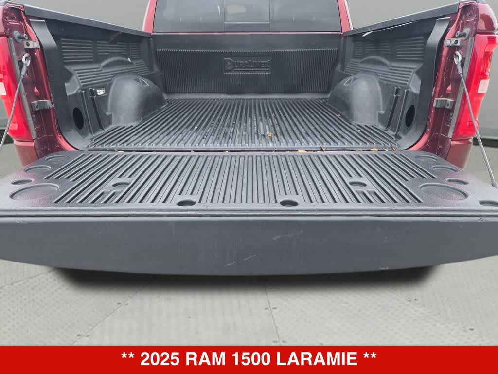 Thumbnail: 2025 RAM 1500 - 32