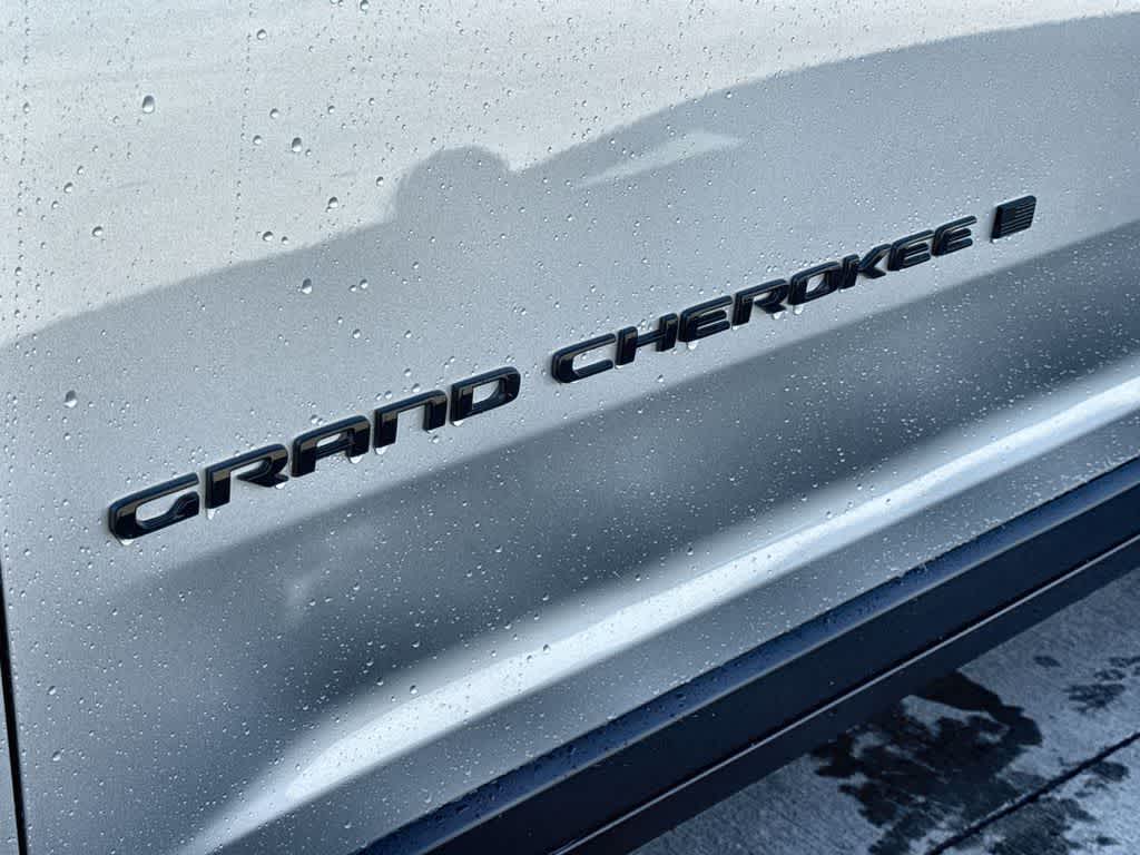 Thumbnail: 2026 Jeep Grand Cherokee - 8