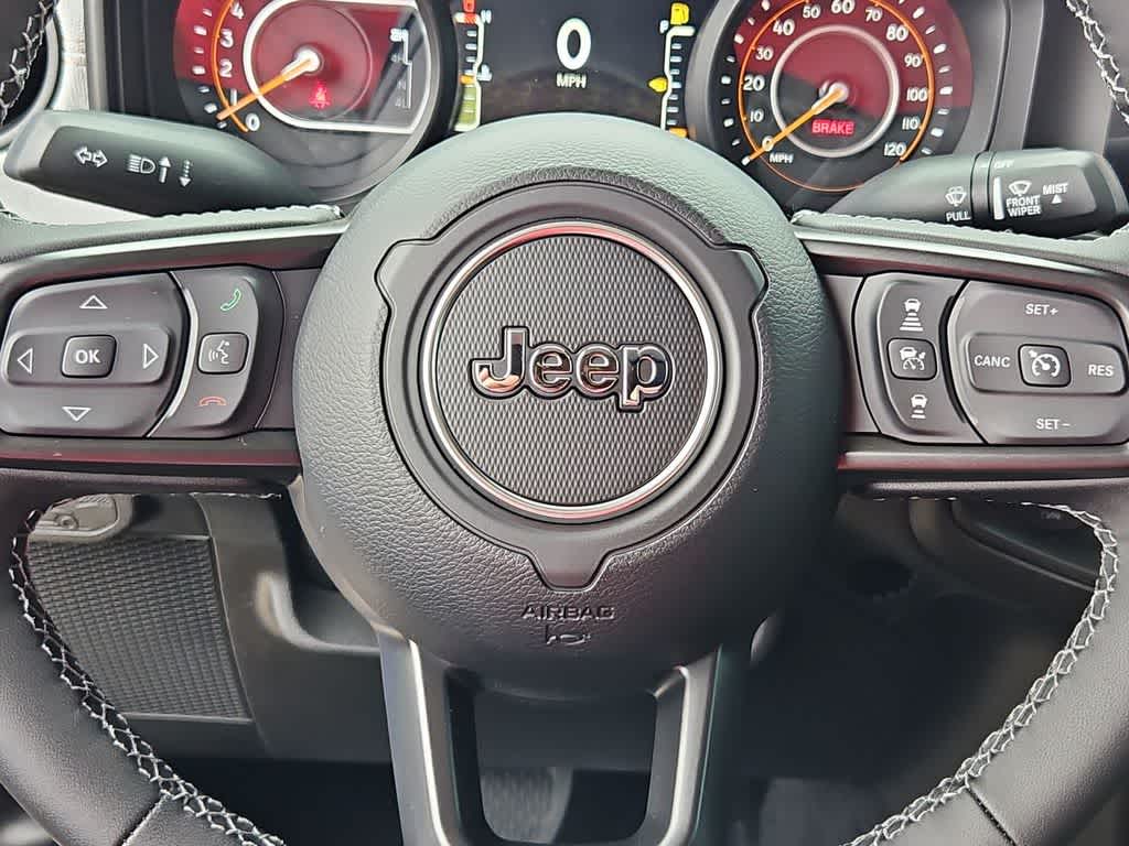 Thumbnail: 2026 Jeep Gladiator - 23