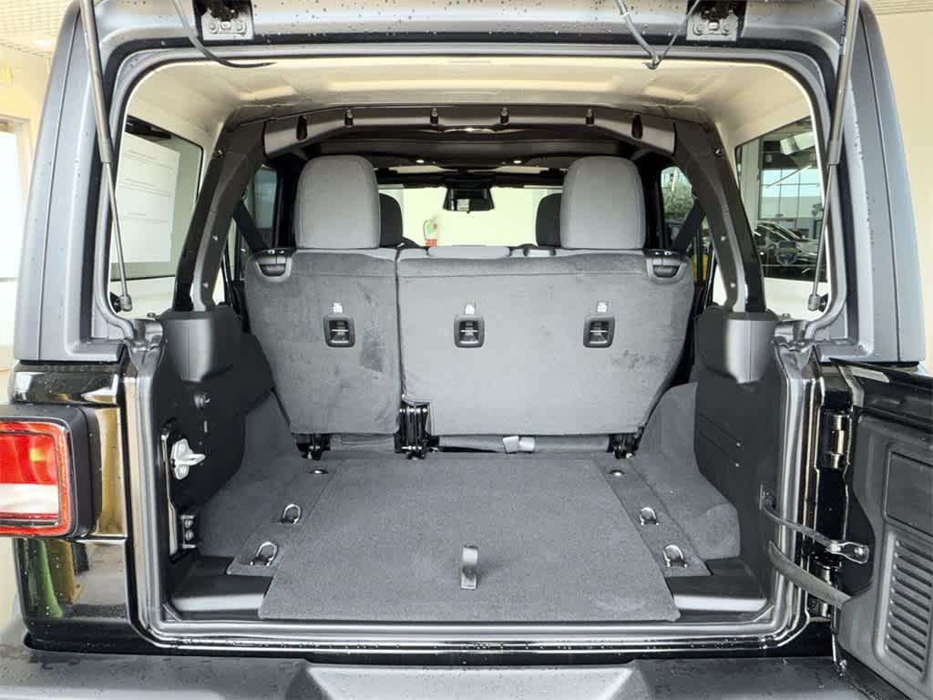 Thumbnail: 2025 Jeep Wrangler - 20