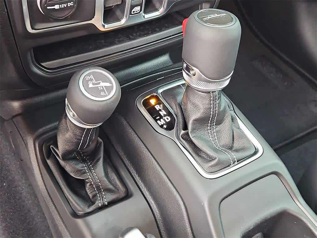 Thumbnail: 2026 Jeep Gladiator - 32