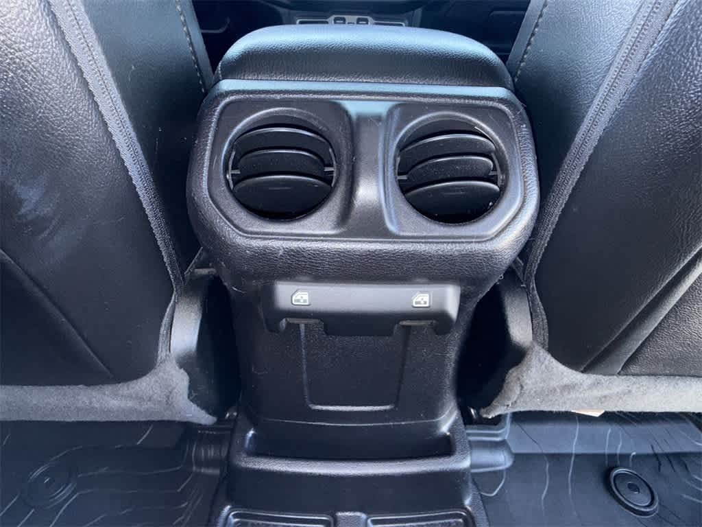 Thumbnail: 2020 Jeep Wrangler - 20