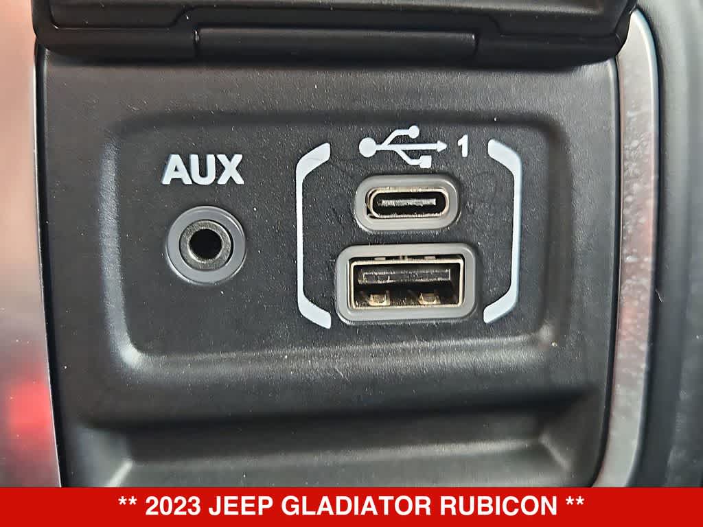Thumbnail: 2023 Jeep Gladiator - 31